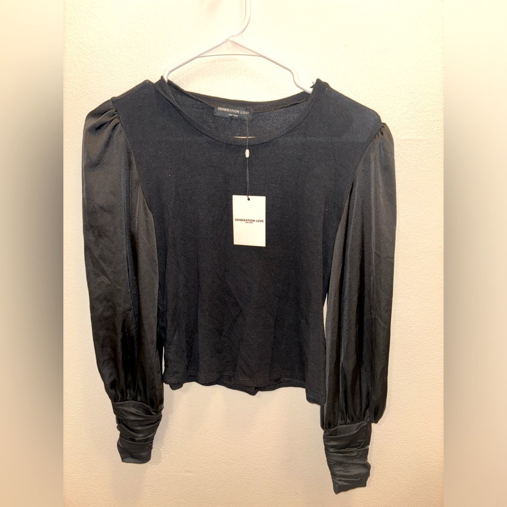 NWT generation love top
